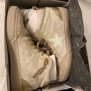 ShuShop Serena Light Grey Size 7